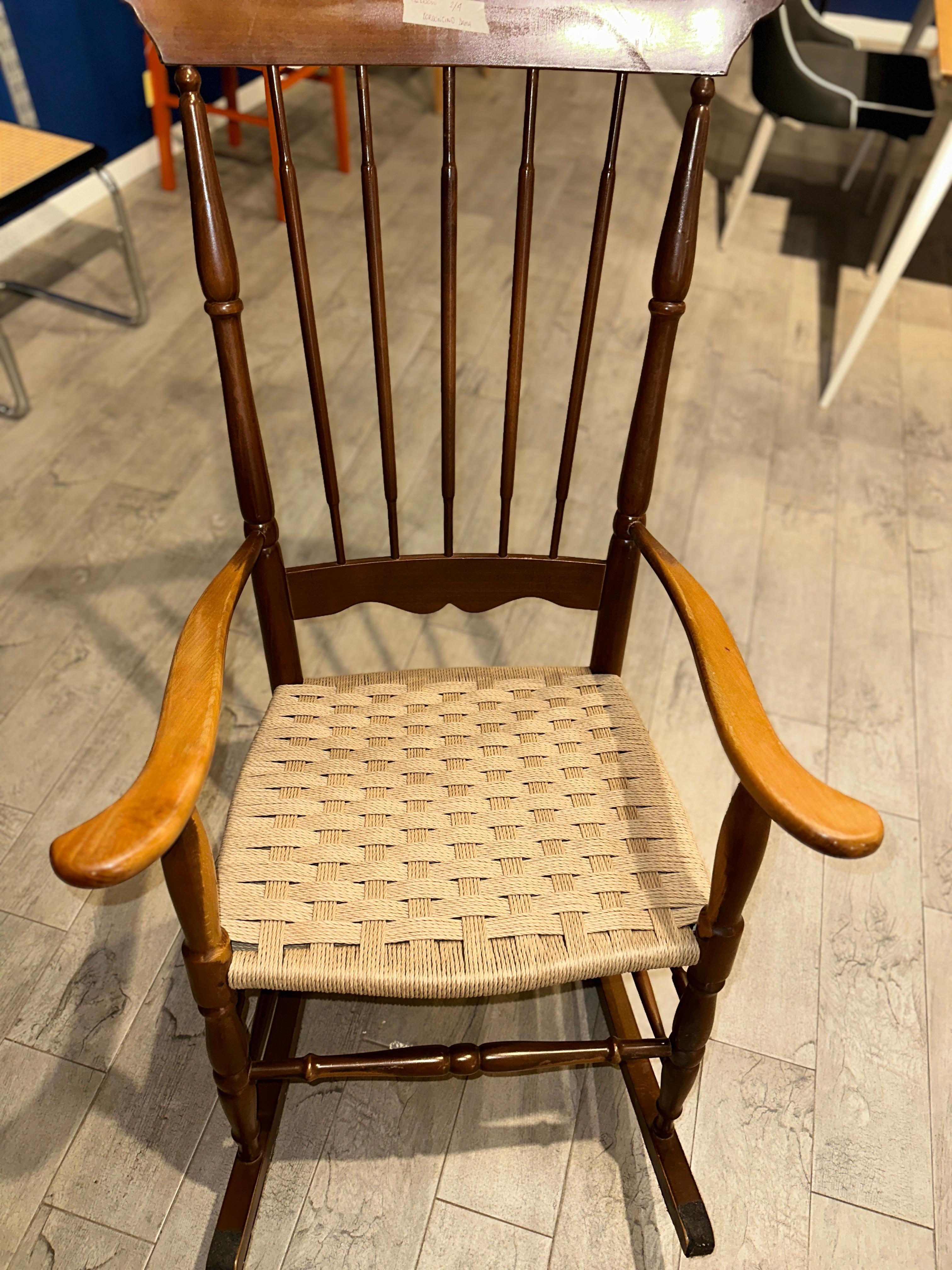 Dettaglio motivo a dama su seduta